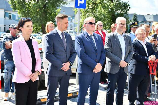 [FOTO] Uroczyste otwarcie nowego budynku TBS. Powstało tam 28 mieszkań dla świdniczan