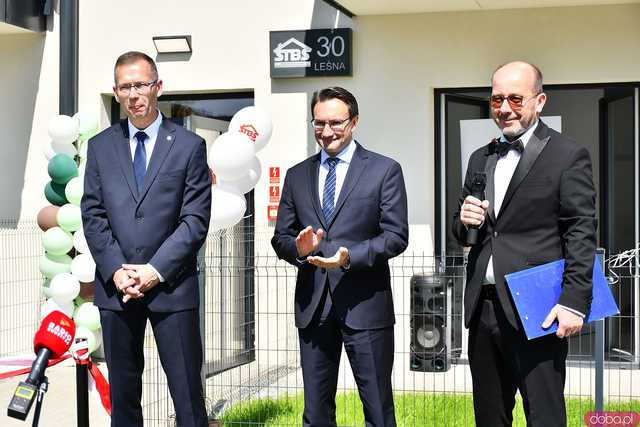 [FOTO] Uroczyste otwarcie nowego budynku TBS. Powstało tam 28 mieszkań dla świdniczan