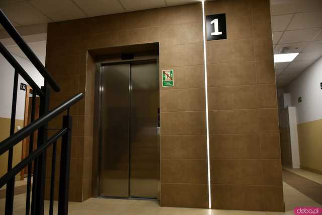 [FOTO] Uroczyste otwarcie nowego budynku TBS. Powstało tam 28 mieszkań dla świdniczan