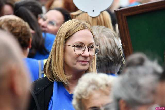 [WIDEO/FOTO] Pielgrzymi z całego regionu wyruszyli na Jasną Górę po raz dwudziesty drugi