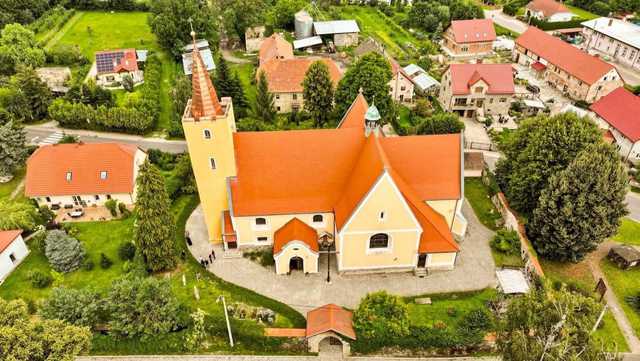 [FOTO] Odbiory konserwatorskie przy kościele w Wirach