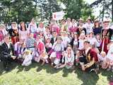 [WIDEO/FOTO] Występy zagranicznych zespołów podczas Śniadania na Trawie w Forcie Gaj. Ruszył 33. Międzynarodowy Festiwal Folkloru