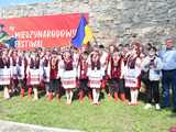 [WIDEO/FOTO] Występy zagranicznych zespołów podczas Śniadania na Trawie w Forcie Gaj. Ruszył 33. Międzynarodowy Festiwal Folkloru