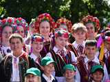 [WIDEO/FOTO] Występy zagranicznych zespołów podczas Śniadania na Trawie w Forcie Gaj. Ruszył 33. Międzynarodowy Festiwal Folkloru