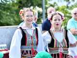 [WIDEO/FOTO] Występy zagranicznych zespołów podczas Śniadania na Trawie w Forcie Gaj. Ruszył 33. Międzynarodowy Festiwal Folkloru