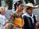 [WIDEO/FOTO] Występy zagranicznych zespołów podczas Śniadania na Trawie w Forcie Gaj. Ruszył 33. Międzynarodowy Festiwal Folkloru