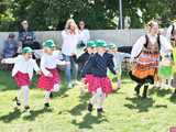 [WIDEO/FOTO] Występy zagranicznych zespołów podczas Śniadania na Trawie w Forcie Gaj. Ruszył 33. Międzynarodowy Festiwal Folkloru