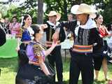 [WIDEO/FOTO] Występy zagranicznych zespołów podczas Śniadania na Trawie w Forcie Gaj. Ruszył 33. Międzynarodowy Festiwal Folkloru