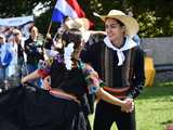 [WIDEO/FOTO] Występy zagranicznych zespołów podczas Śniadania na Trawie w Forcie Gaj. Ruszył 33. Międzynarodowy Festiwal Folkloru