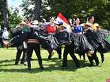[WIDEO/FOTO] Występy zagranicznych zespołów podczas Śniadania na Trawie w Forcie Gaj. Ruszył 33. Międzynarodowy Festiwal Folkloru