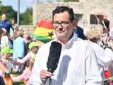 [WIDEO/FOTO] Występy zagranicznych zespołów podczas Śniadania na Trawie w Forcie Gaj. Ruszył 33. Międzynarodowy Festiwal Folkloru