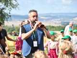 [WIDEO/FOTO] Występy zagranicznych zespołów podczas Śniadania na Trawie w Forcie Gaj. Ruszył 33. Międzynarodowy Festiwal Folkloru