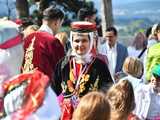 [WIDEO/FOTO] Występy zagranicznych zespołów podczas Śniadania na Trawie w Forcie Gaj. Ruszył 33. Międzynarodowy Festiwal Folkloru