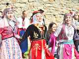 [WIDEO/FOTO] Występy zagranicznych zespołów podczas Śniadania na Trawie w Forcie Gaj. Ruszył 33. Międzynarodowy Festiwal Folkloru
