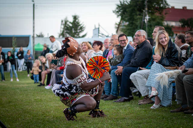 [FOTO] Zespoły z Ghany, Paragwaju i Turcji uświetniły Wieczór Narodowy w Kostrzy