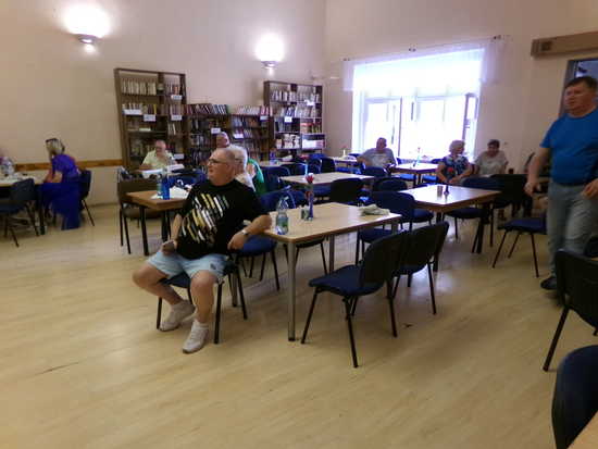 [FOTO] Świebodziccy seniorzy rywalizowali w turnieju tenisa stołowego 