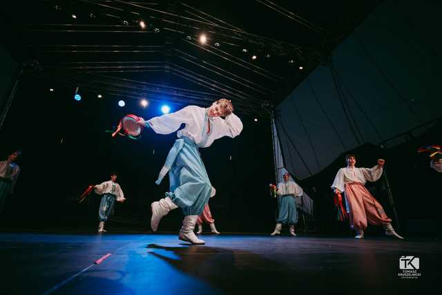[FOTO] Wielokulturowa uczta podczas Koncertu Inauguracyjnego. Trwa 33. Międzynarodowy Festiwal Folkloru w Strzegomiu