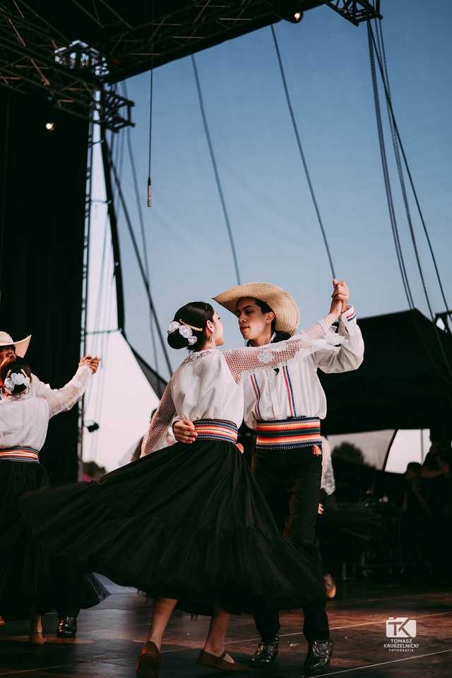 [FOTO] Wielokulturowa uczta podczas Koncertu Inauguracyjnego. Trwa 33. Międzynarodowy Festiwal Folkloru w Strzegomiu