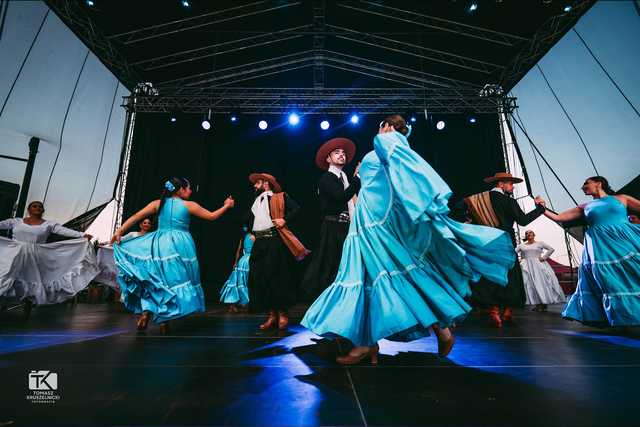 [FOTO] Wielokulturowa uczta podczas Koncertu Inauguracyjnego. Trwa 33. Międzynarodowy Festiwal Folkloru w Strzegomiu