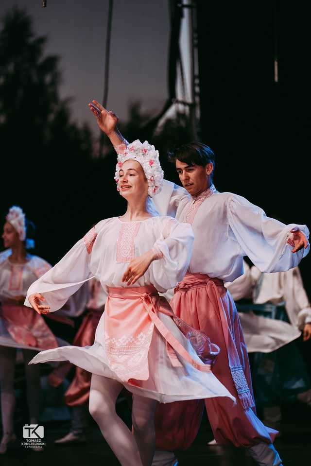 [FOTO] Wielokulturowa uczta podczas Koncertu Inauguracyjnego. Trwa 33. Międzynarodowy Festiwal Folkloru w Strzegomiu