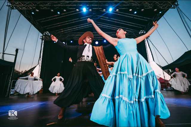 [FOTO] Wielokulturowa uczta podczas Koncertu Inauguracyjnego. Trwa 33. Międzynarodowy Festiwal Folkloru w Strzegomiu