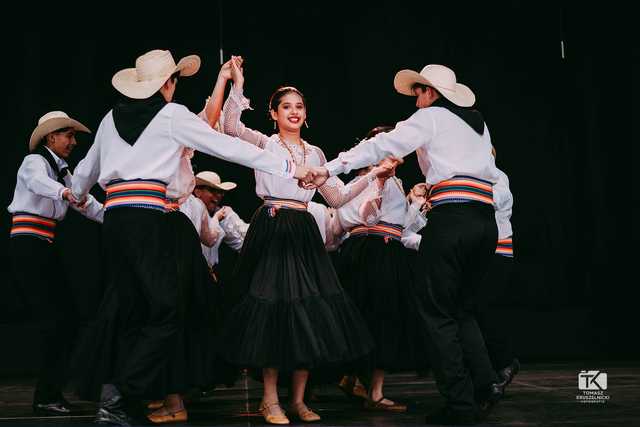 [FOTO] Wielokulturowa uczta podczas Koncertu Inauguracyjnego. Trwa 33. Międzynarodowy Festiwal Folkloru w Strzegomiu