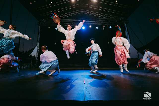 [FOTO] Wielokulturowa uczta podczas Koncertu Inauguracyjnego. Trwa 33. Międzynarodowy Festiwal Folkloru w Strzegomiu