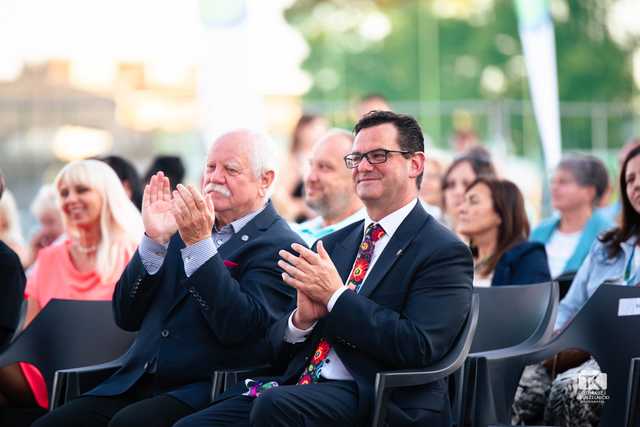 [FOTO] Wielokulturowa uczta podczas Koncertu Inauguracyjnego. Trwa 33. Międzynarodowy Festiwal Folkloru w Strzegomiu