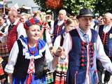 [WIDEO/DUŻO ZDJĘĆ] Wspólny polonez i degustacja światowych kuchni podczas Rynku Świata w Strzegomiu