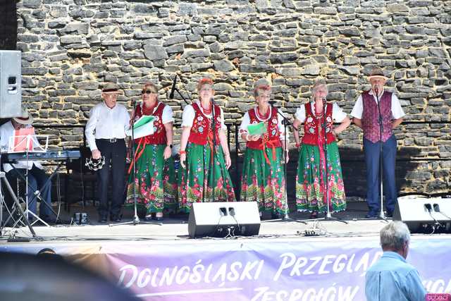 [WIDEO/FOTO] W rytmie ludowych przyśpiewek. Przegląd Zespołów Folklorystycznych na strzegomskich plantach