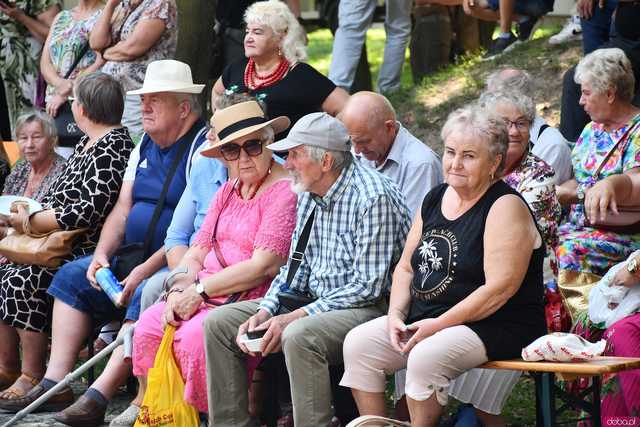 [WIDEO/FOTO] W rytmie ludowych przyśpiewek. Przegląd Zespołów Folklorystycznych na strzegomskich plantach