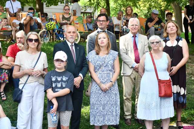 [WIDEO/FOTO] W rytmie ludowych przyśpiewek. Przegląd Zespołów Folklorystycznych na strzegomskich plantach