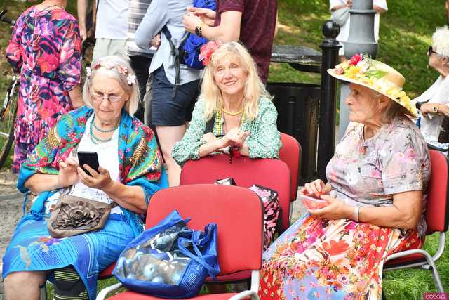 [WIDEO/FOTO] W rytmie ludowych przyśpiewek. Przegląd Zespołów Folklorystycznych na strzegomskich plantach