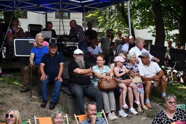 [WIDEO/FOTO] W rytmie ludowych przyśpiewek. Przegląd Zespołów Folklorystycznych na strzegomskich plantach