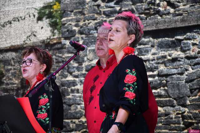 [WIDEO/FOTO] W rytmie ludowych przyśpiewek. Przegląd Zespołów Folklorystycznych na strzegomskich plantach