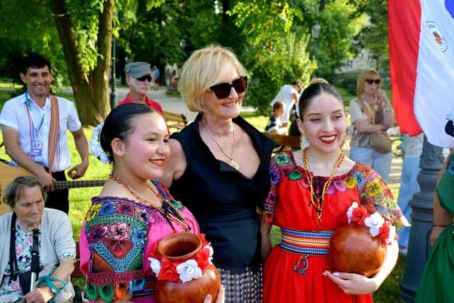 [FOTO] W Świebodzicach wystąpił paragwajski zespół ITAKYRY