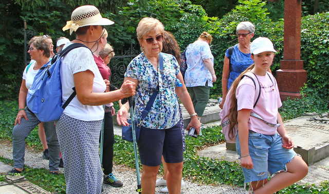 [FOTO] Przeszli Granitowym Szlakiem, aby zwiedzić lokalne atrakcje