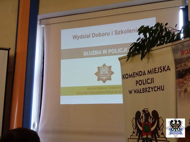 konferencja „Kariera w mundurze”
