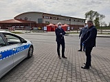 punkty testowe na obecność koronawirusa drive-thru