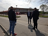 punkty testowe na obecność koronawirusa drive-thru