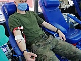 Dolnośląscy Terytorialsi i  podchorążowie z AWL oddają krew