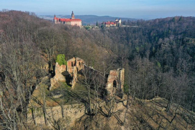 Nocny szampan na Starym Książu