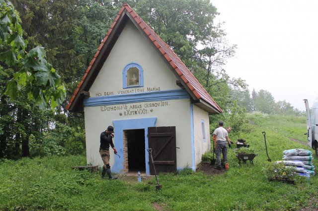Czarnoborskie kapliczki i pomniki odzyskują blask