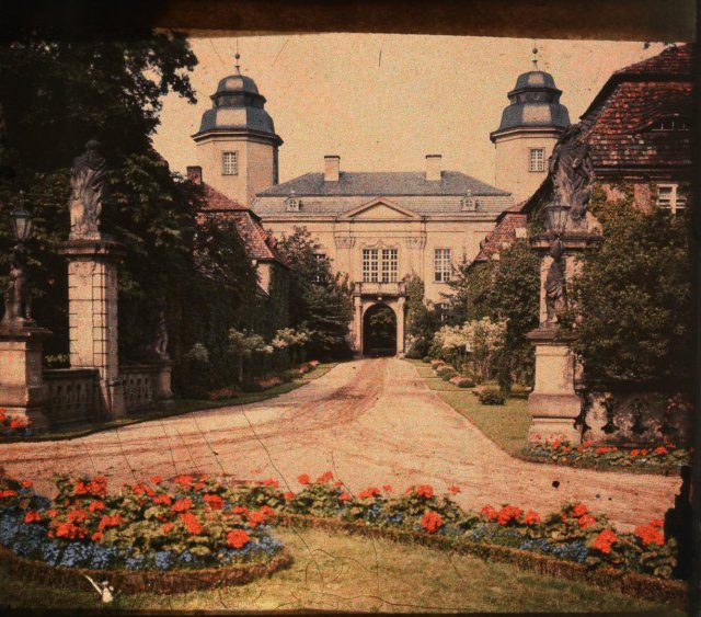 książ