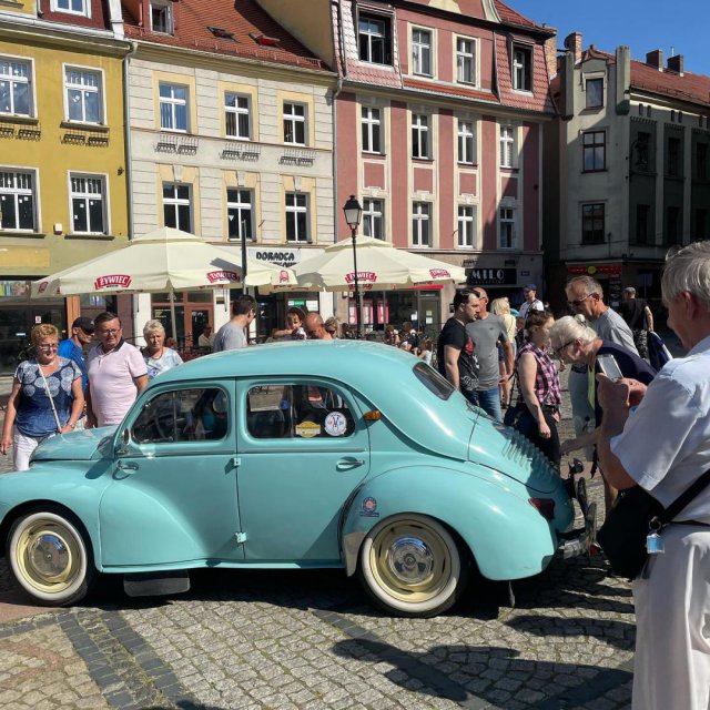[FOTO] IX Międzynarodowy Wałbrzyski Rajd Pojazdów Zabytkowych 