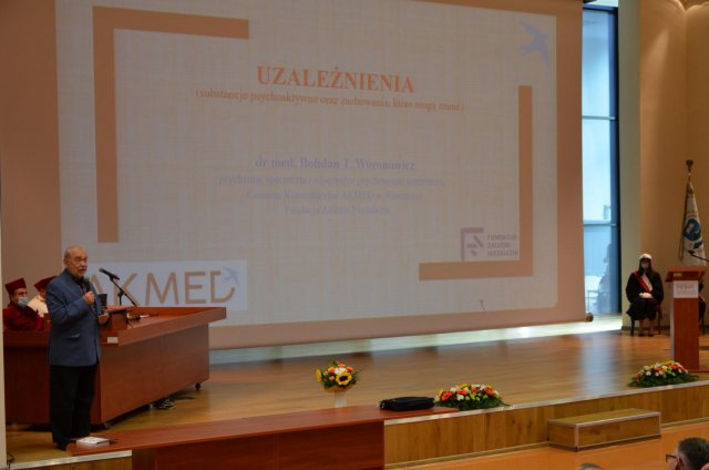 [FOTO] Rozpoczęcie roku akademickiego na Uczelni Silesiusa w Wałbrzychu