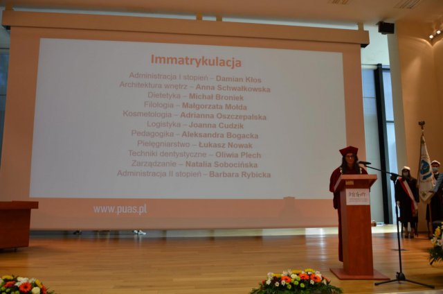 [FOTO] Rozpoczęcie roku akademickiego na Uczelni Silesiusa w Wałbrzychu