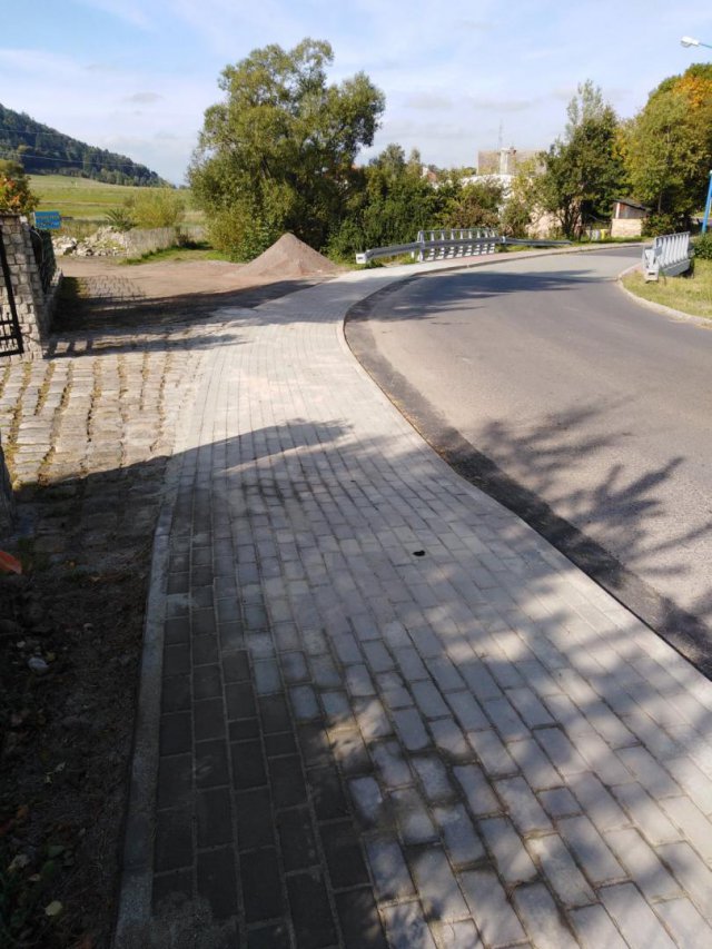 Nowy chodnik w Boguszowie-Gorcach