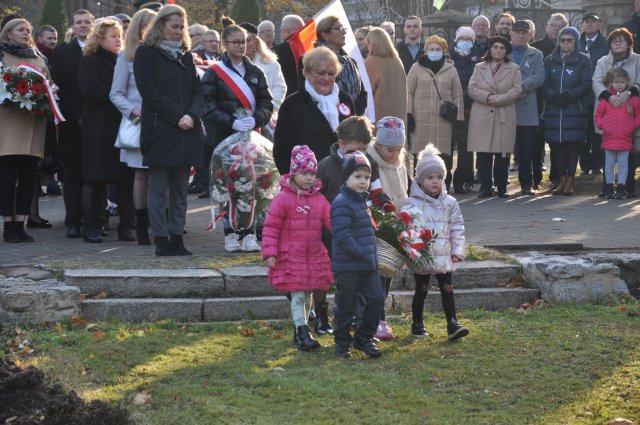[FOTO] Powiatowe Obchody Święta Niepodległości w Szczawnie-Zdroju