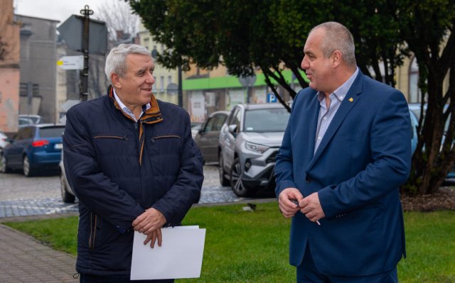 Do Mieroszowa dotarł Mikrobus